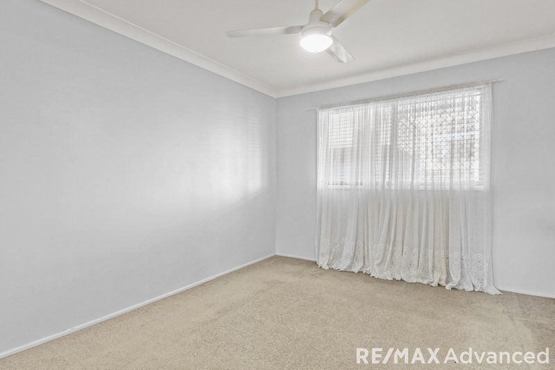 Photo - 32 Kingfisher Drive, Bongaree QLD 4507 - Image 8