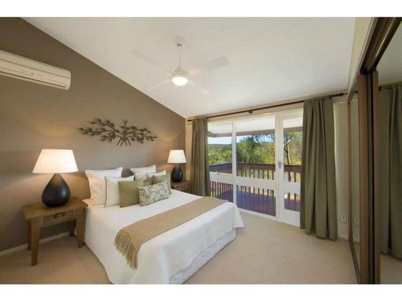 Photo - 32 Kirkstone Road, Wheeler Heights NSW 2097 - Image 6