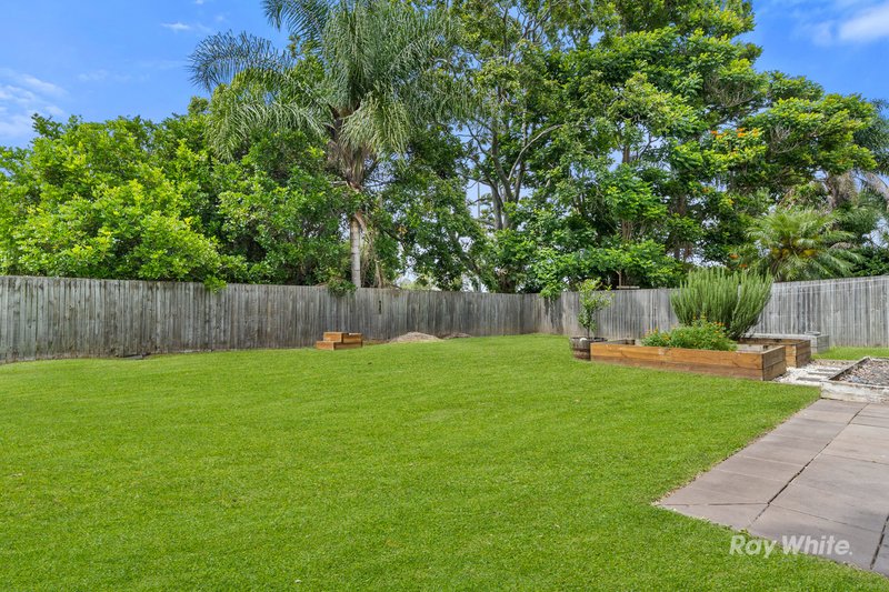 Photo - 32 Kumbari Street, Rochedale South QLD 4123 - Image 17