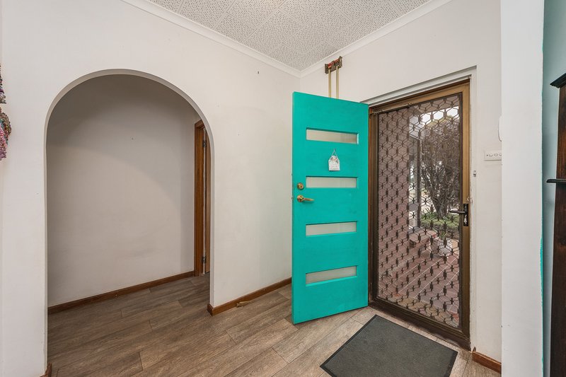 Photo - 32 Lachlan Avenue, Murray Bridge SA 5253 - Image 5