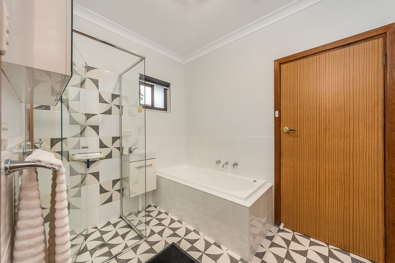 Photo - 32 Lachlan Avenue, Murray Bridge SA 5253 - Image 7