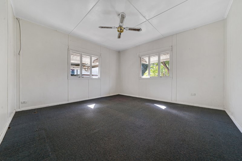 Photo - 32 Lake Road, Slacks Creek QLD 4127 - Image 5