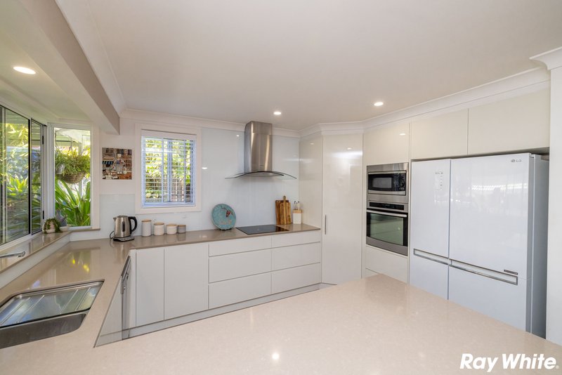 Photo - 32 Lakeview Crescent, Forster NSW 2428 - Image 6