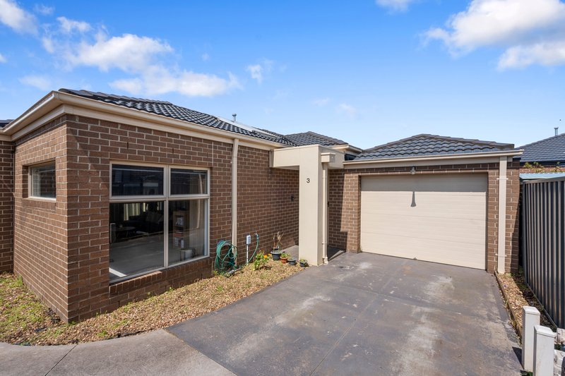 3/2 Lane Place, Hillside VIC 3037