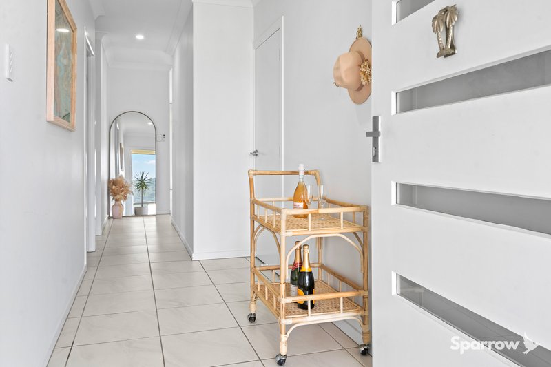 Photo - 32 Lapwing Drive, Bahrs Scrub QLD 4207 - Image 3