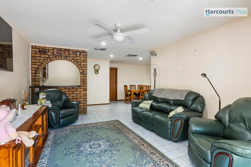 Photo - 32 Lapwing Street, Hallett Cove SA 5158 - Image 12