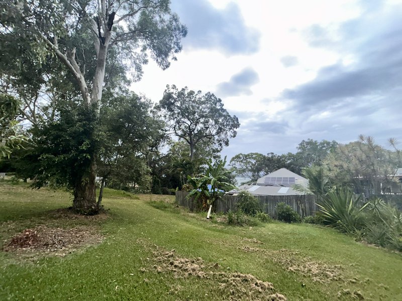 Photo - 32 Leanne Street, Macleay Island QLD 4184 - Image 2