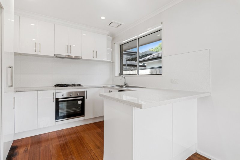 Photo - 32 Lee-Ann Crescent, Croydon VIC 3136 - Image 4