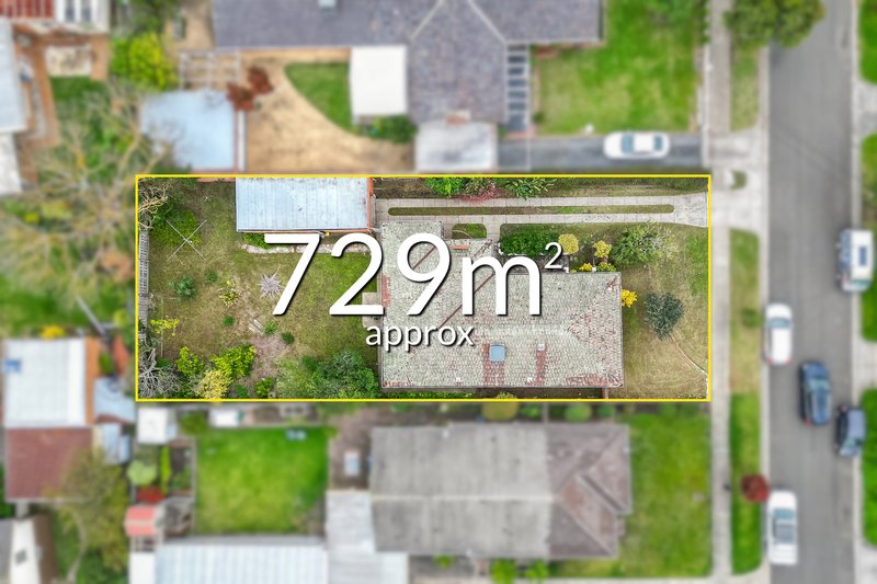 Photo - 32 Leicester Avenue, Glen Waverley VIC 3150 - Image 2