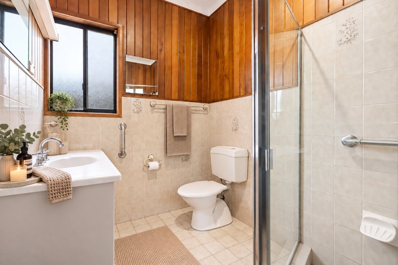 Photo - 32 Leigh Avenue, Roselands NSW 2196 - Image 5