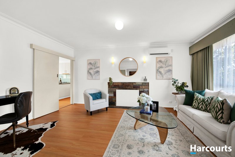 Photo - 32 Lewis Road, Wantirna South VIC 3152 - Image 2