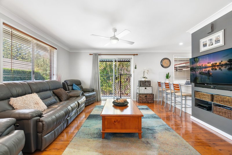 Photo - 32 Lily Street, Wetherill Park NSW 2164 - Image 3