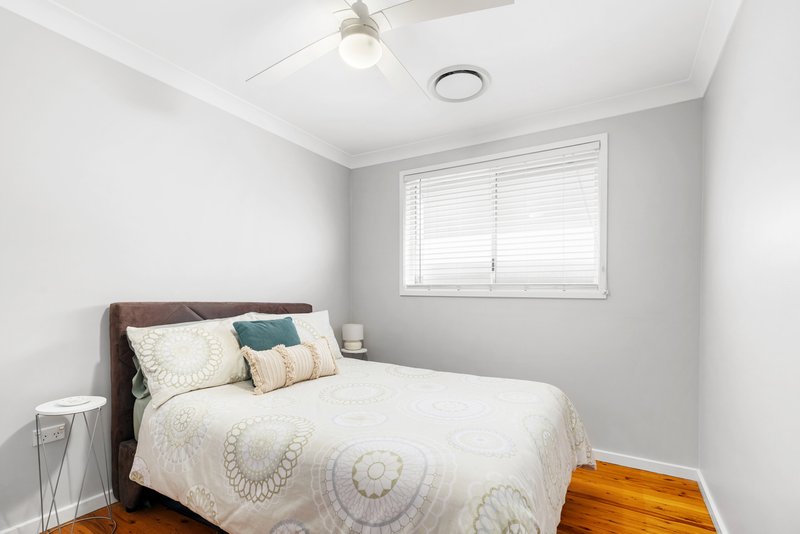 Photo - 32 Lily Street, Wetherill Park NSW 2164 - Image 7