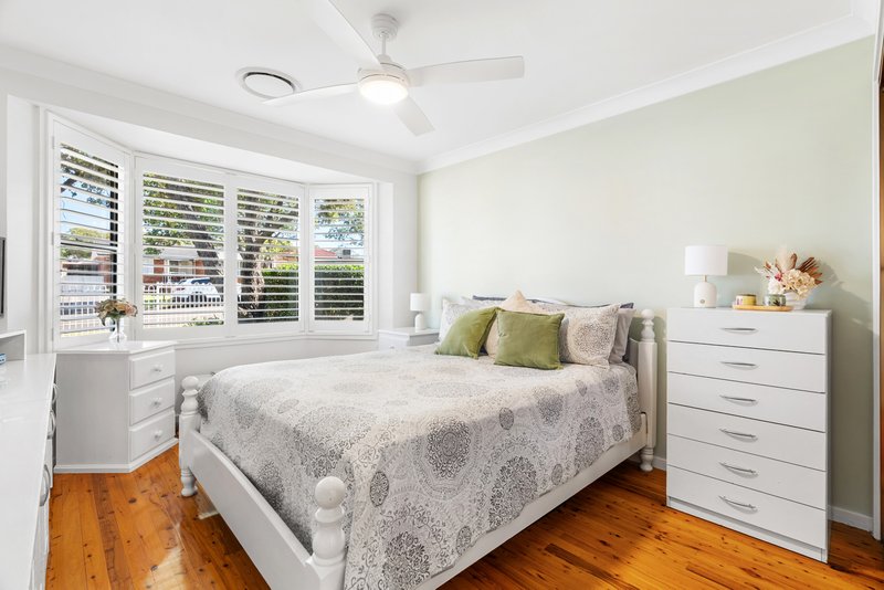 Photo - 32 Lily Street, Wetherill Park NSW 2164 - Image 9