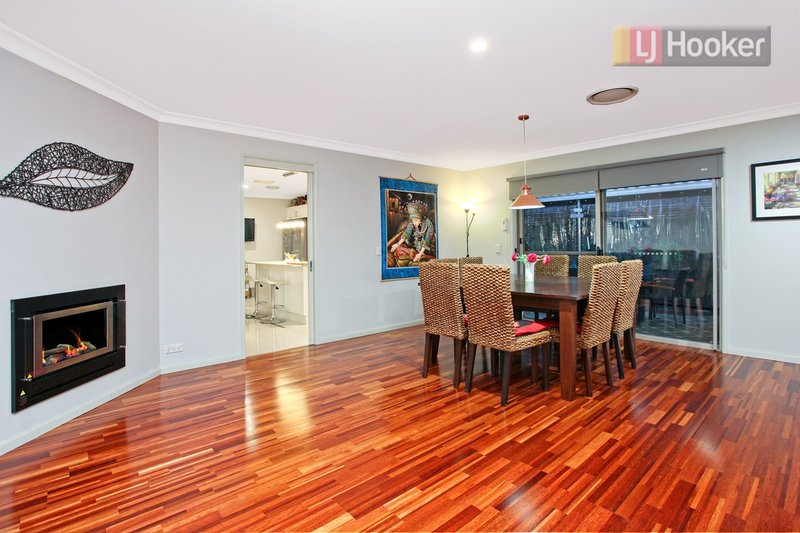 Photo - 32 Lilydale Drive, Woodcroft NSW 2767 - Image 3