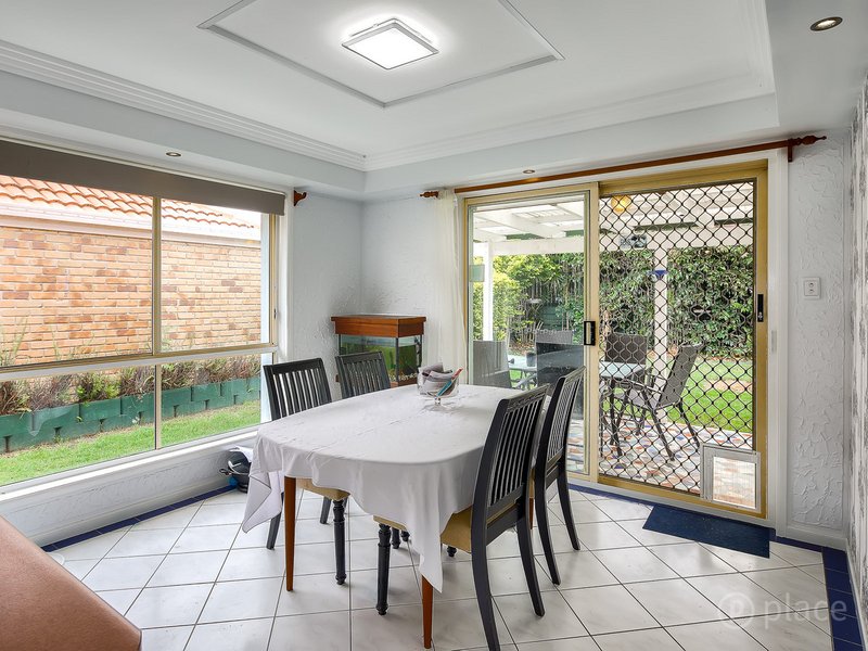 Photo - 32 Lindeman Place, Tingalpa QLD 4173 - Image 4