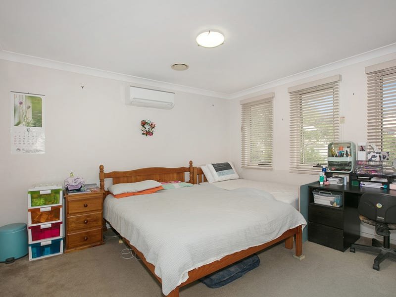 Photo - 32 Lockwood Place, Molendinar QLD 4214 - Image 11