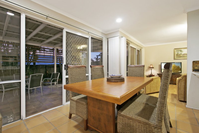 Photo - 32 Lorrikeet Street, Bundamba QLD 4304 - Image 3