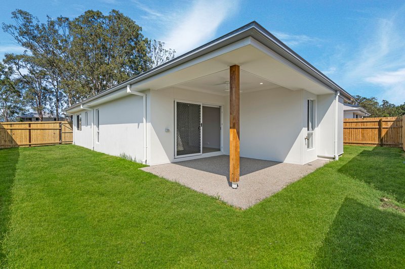 Photo - 32 Loupos Street, Pallara QLD 4110 - Image 12