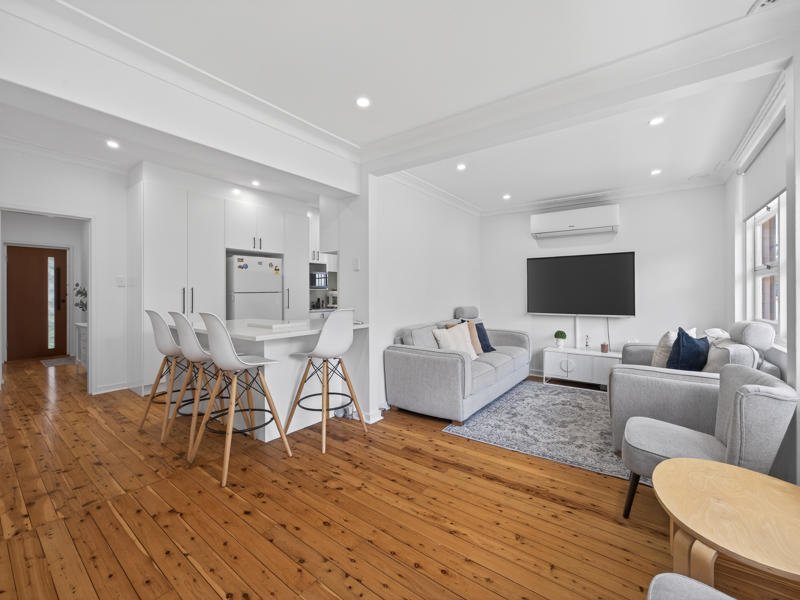 Photo - 32 Lumeah Avenue, Punchbowl NSW 2196 - Image 6