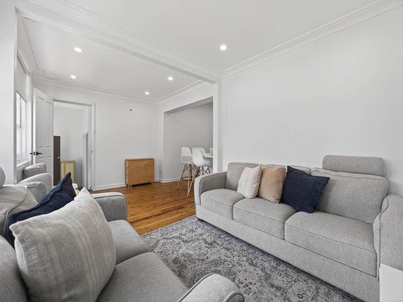 Photo - 32 Lumeah Avenue, Punchbowl NSW 2196 - Image 11