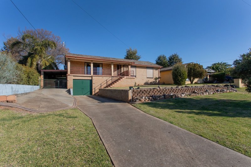 32 Lyall Street, Cowra NSW 2794