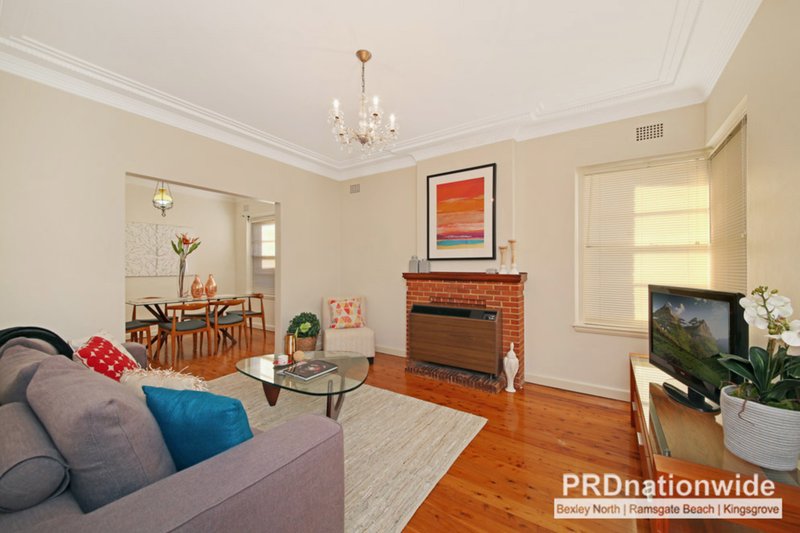 Photo - 32 Macdonald Crescent, Bexley North NSW 2207 - Image 2