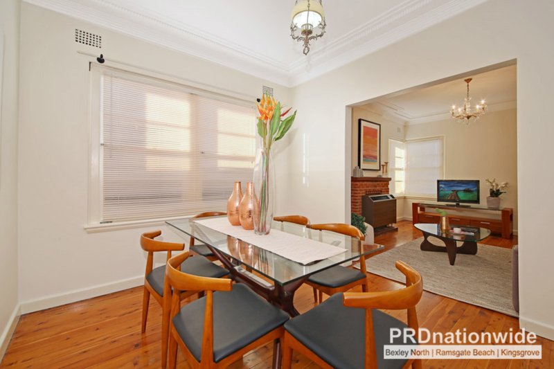 Photo - 32 Macdonald Crescent, Bexley North NSW 2207 - Image 3