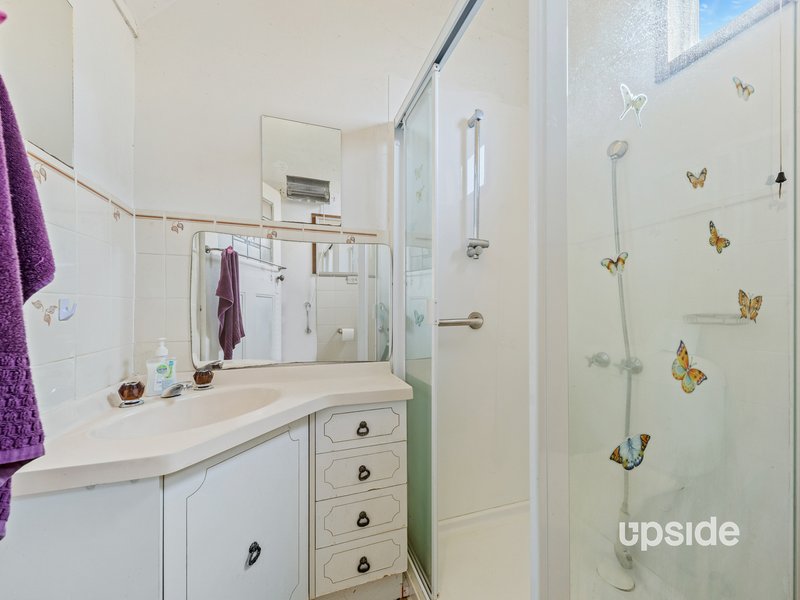 Photo - 32 Magnolia Road, Ivanhoe VIC 3079 - Image 6