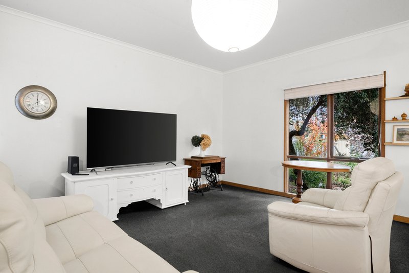 Photo - 32 Manse Road, Cobram VIC 3644 - Image 5