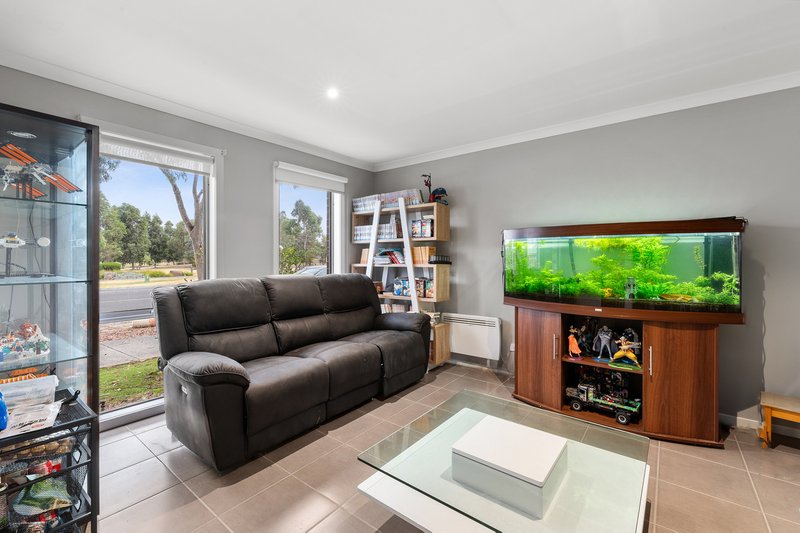 Photo - 3/2 Marathon Boulevard, Craigieburn VIC 3064 - Image 5