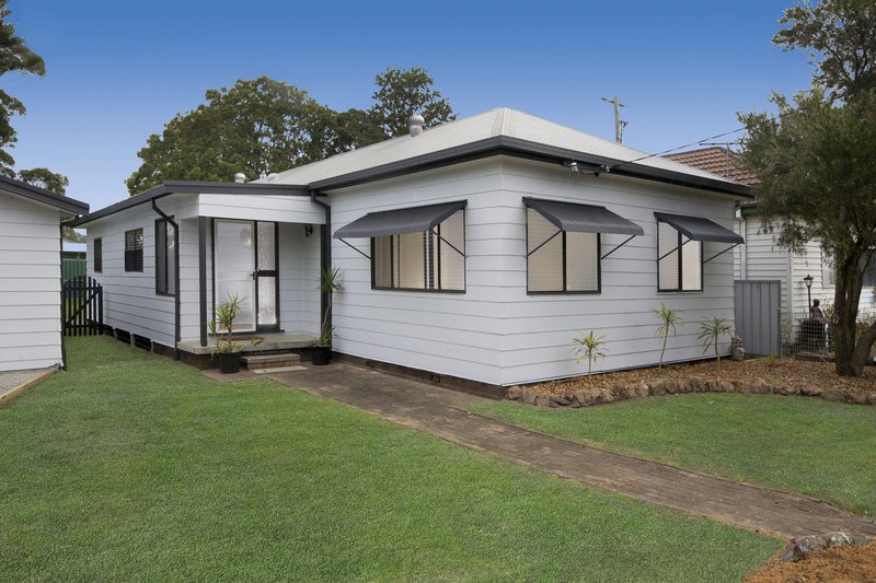 32 Marks Point Road, Marks Point NSW 2280