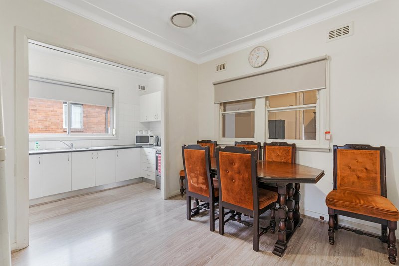 Photo - 32 Marlborough Street, Smithfield NSW 2164 - Image 3