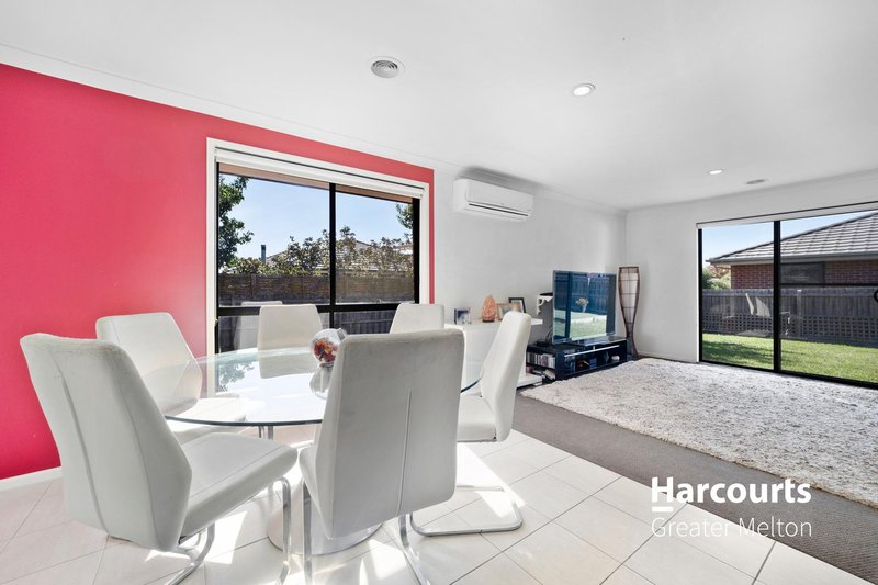 Photo - 32 Marong Avenue, Eynesbury VIC 3338 - Image 7