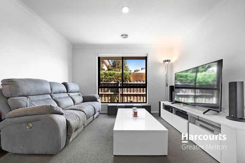 Photo - 32 Marong Avenue, Eynesbury VIC 3338 - Image 14