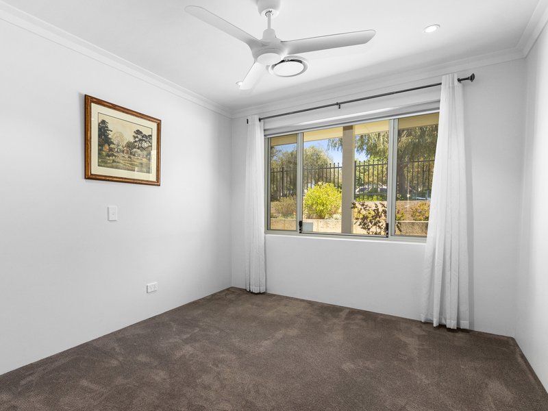 Photo - 32 Marsh Avenue, Manning WA 6152 - Image 13