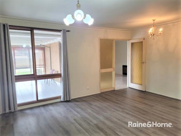 Photo - 32 Martin Street, Springvale South VIC 3172 - Image 2