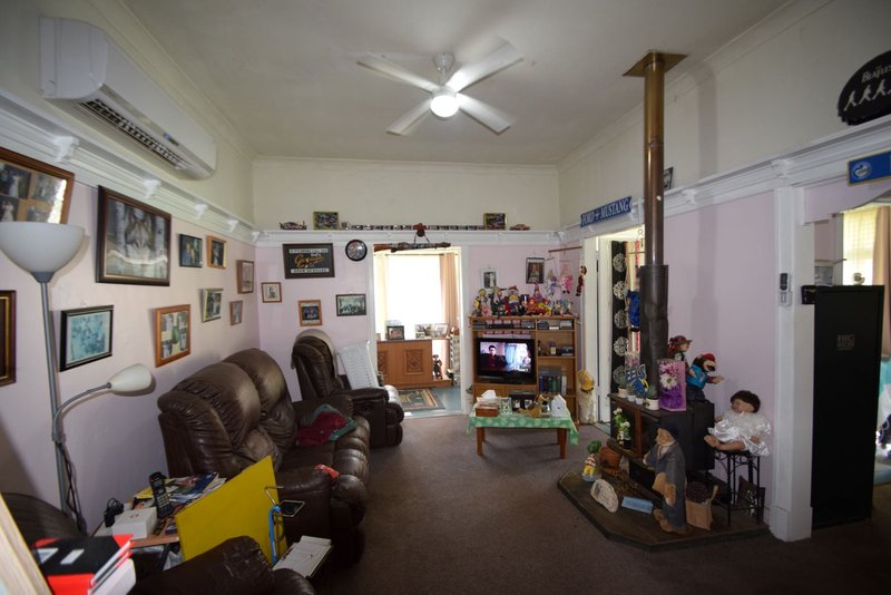 Photo - 32 Mary Street, Esk QLD 4312 - Image 2