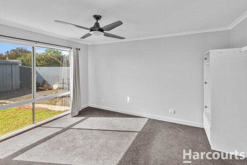 Photo - 32 Mathoura Street, Horsham VIC 3400 - Image 7