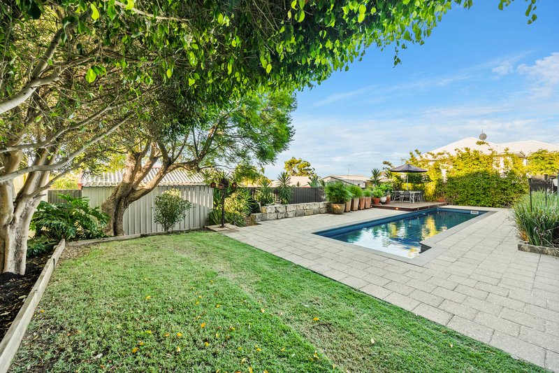 32 Mccoy Street, Melville WA 6156