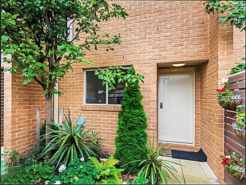 3/2 Mcintosh Street, Queanbeyan NSW 2620