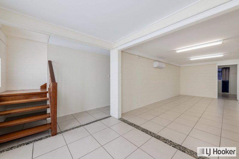 Photo - 32 Mcveigh Street, Kepnock QLD 4670 - Image 14