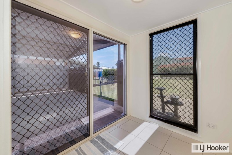 Photo - 32 Mcveigh Street, Kepnock QLD 4670 - Image 21