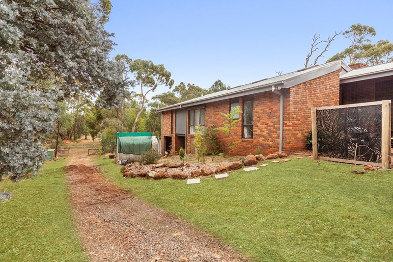 Photo - 32 Melrose Drive, Kilmore VIC 3764 - Image 18
