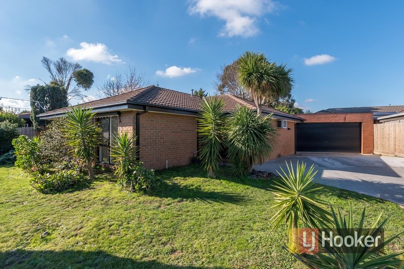 32 Meredith Crescent, Hampton Park VIC 3976