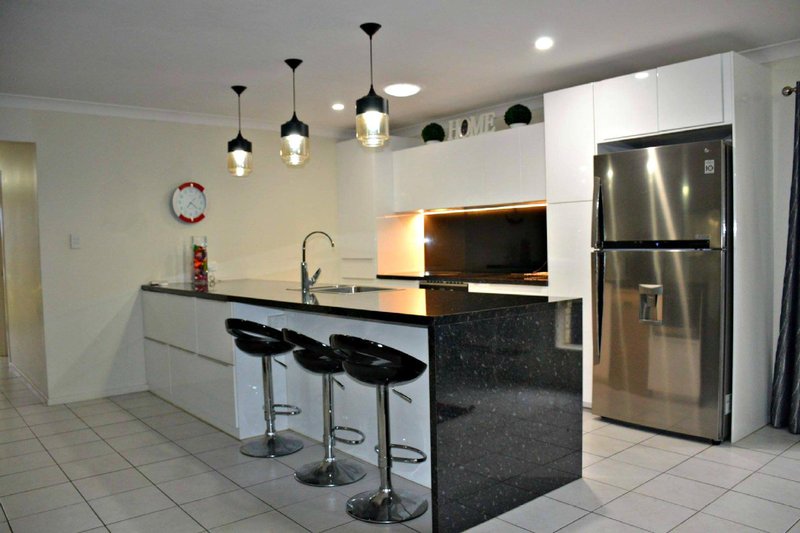 Photo - 32 Meridian Place, Bald Hills QLD 4036 - Image 2
