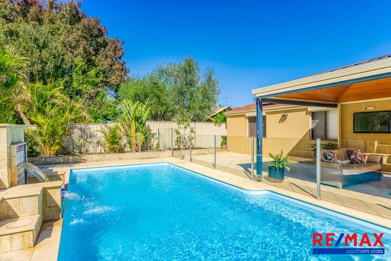 Photo - 32 Merrifield Circle, Leeming WA 6149 - Image 9