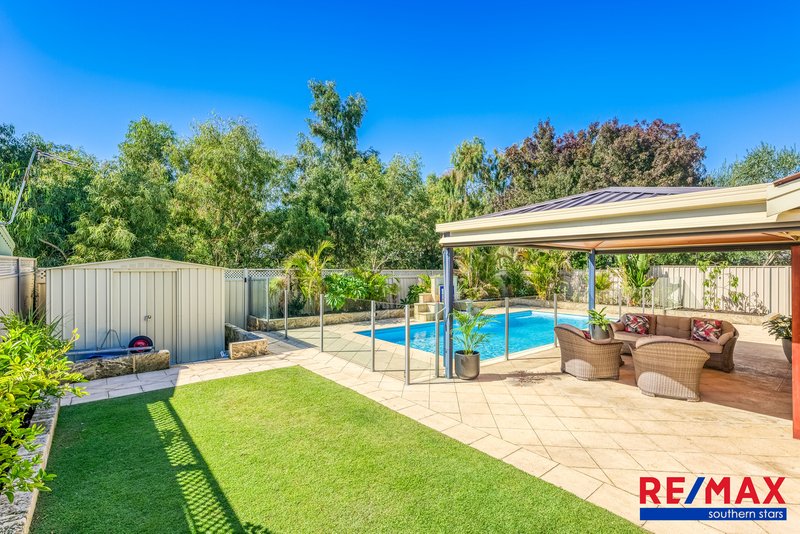 Photo - 32 Merrifield Circle, Leeming WA 6149 - Image 15