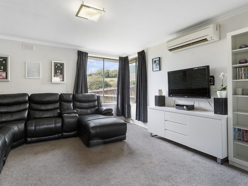 Photo - 32 Milburn Place, Glenorchy TAS 7010 - Image 3