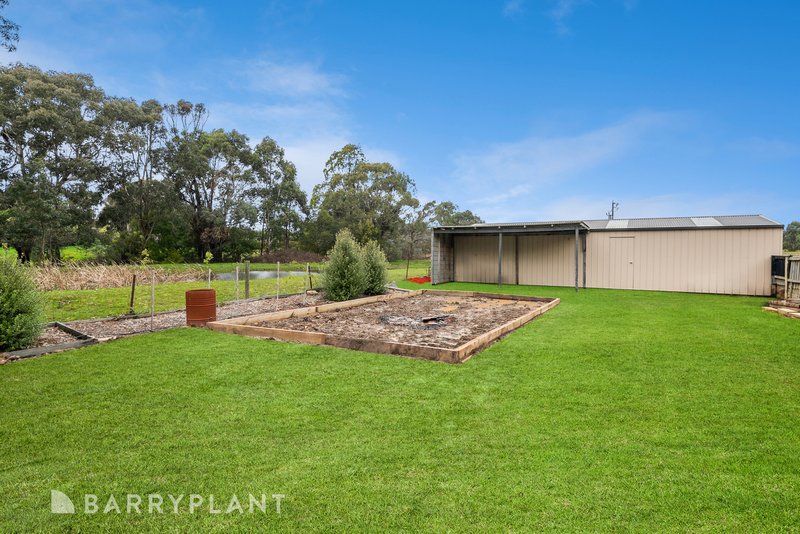 Photo - 32 Mill Road, Kilmore VIC 3764 - Image 13